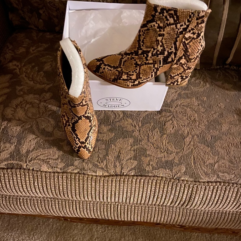 Ladies Booties, New Without Tags. - image 2